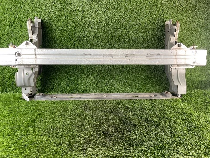 Передняя панель/ телевизор Peugeot 308 5d 133387 EP6CDT