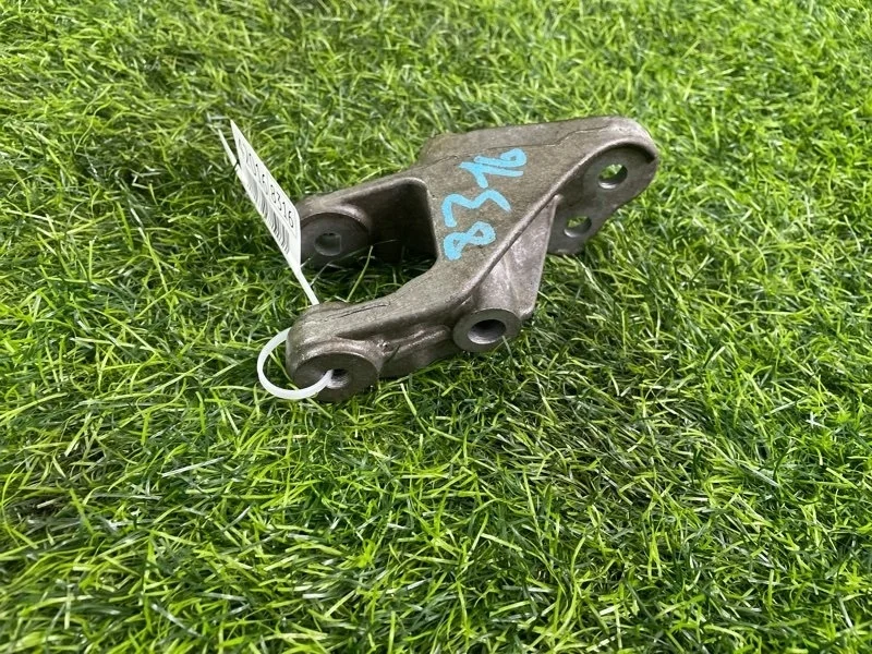 Кронштейн двигателя Ford Fiesta 2004 1461299 CBK FYJA