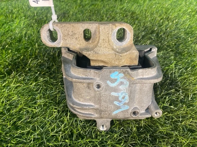 Подушка двигателя Volkswagen Passat 2008 1K0199262 B6 VARIANT BZB 1.8T, передняя правая