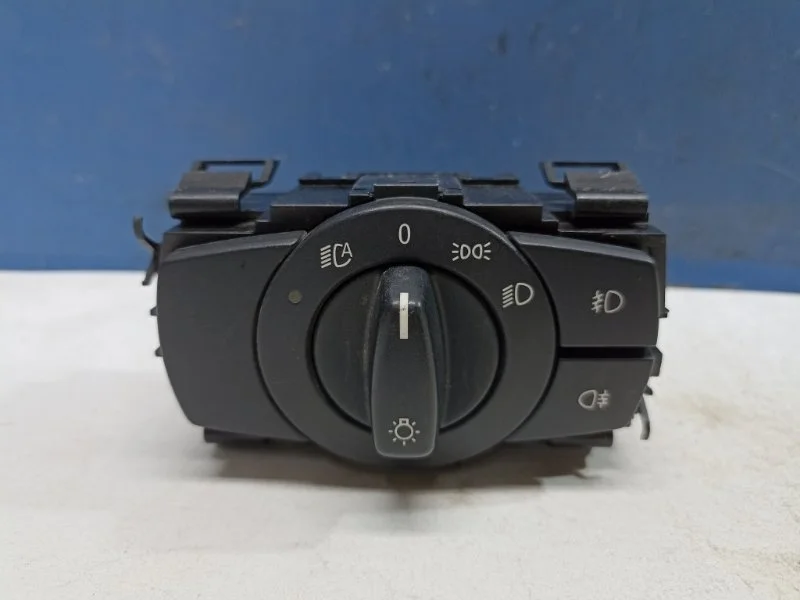 Блок кнопок включения света BMW X1 (E84) 61316932794