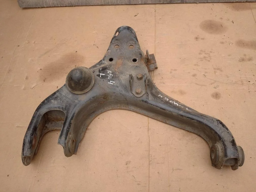 Б.у. рычаг MITSUBISHI PAJERO SPORT K96W MITSUBISHI PAJERO SPORT K96W