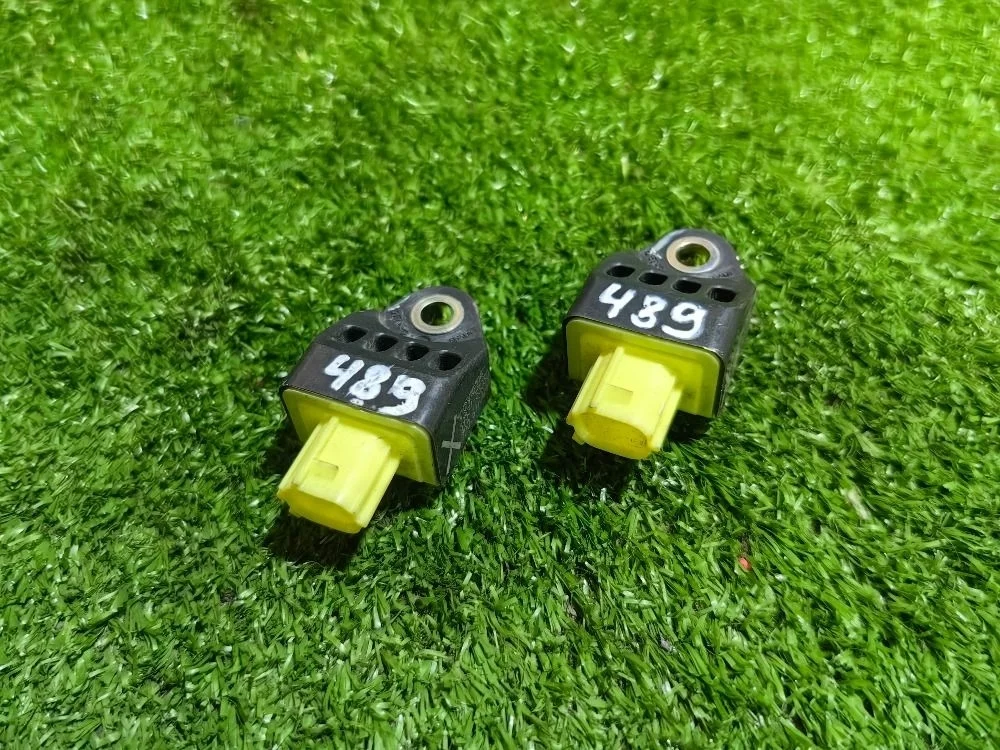 Датчик удара airbag Toyota Camry XV40