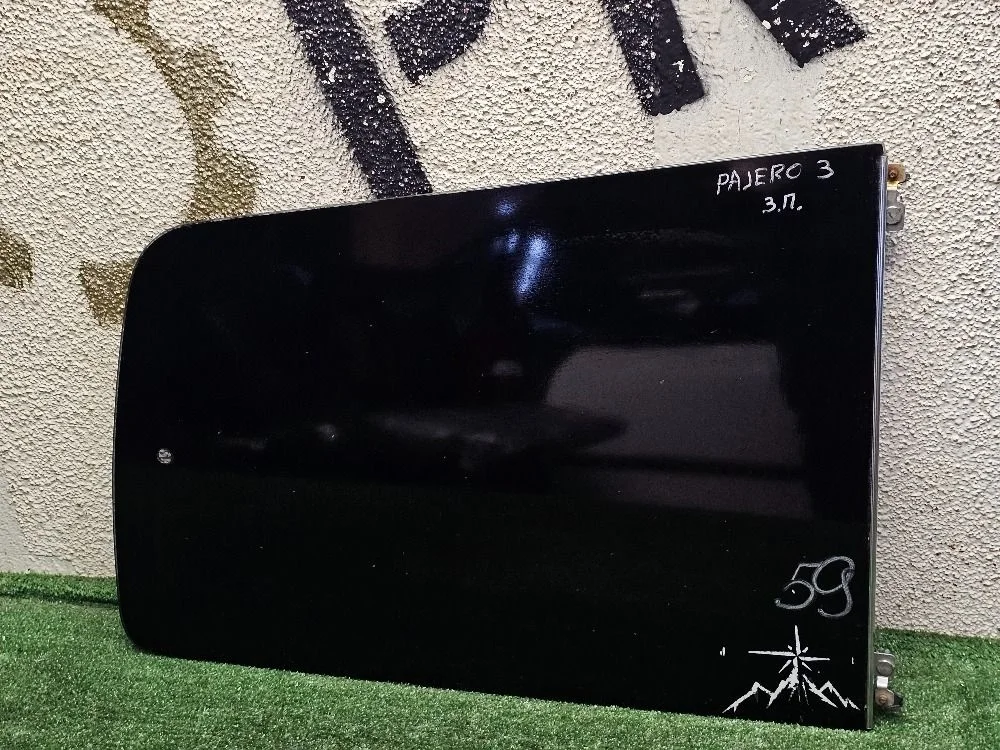 Стекло кузовное глухое заднее пр Mitsubishi Pajero
