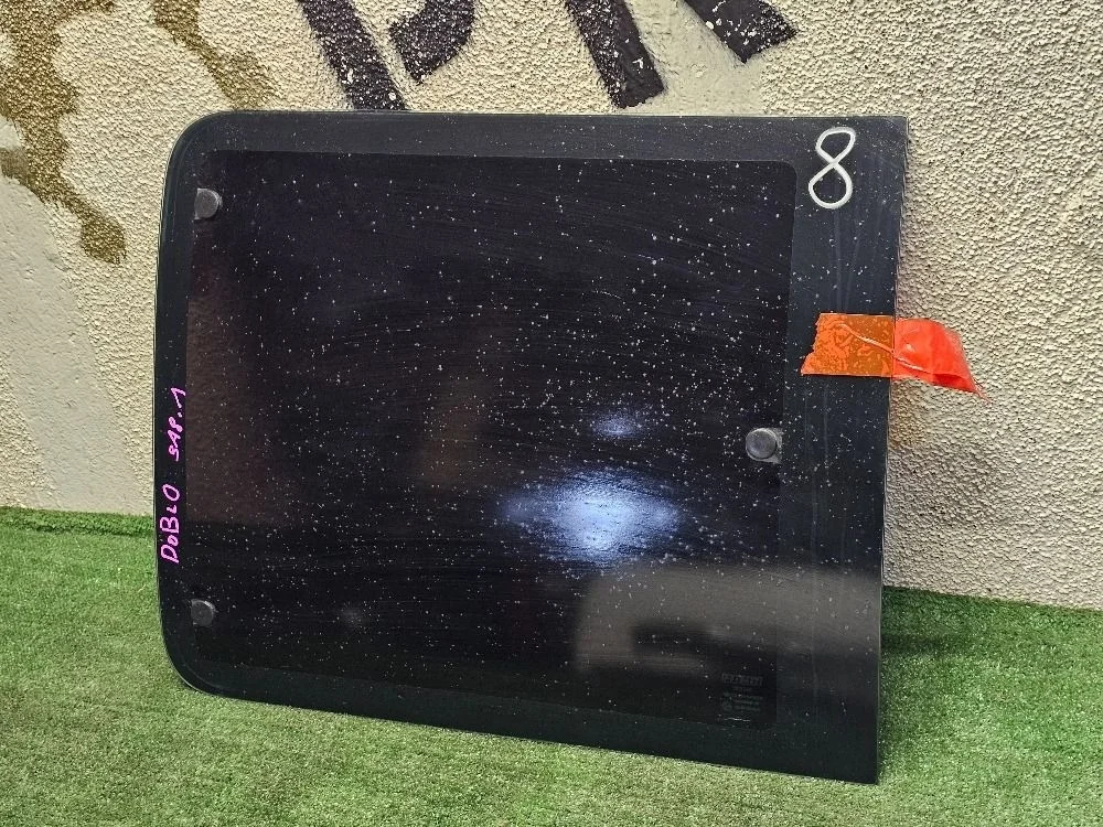 Форточка задняя левая Fiat Doblo