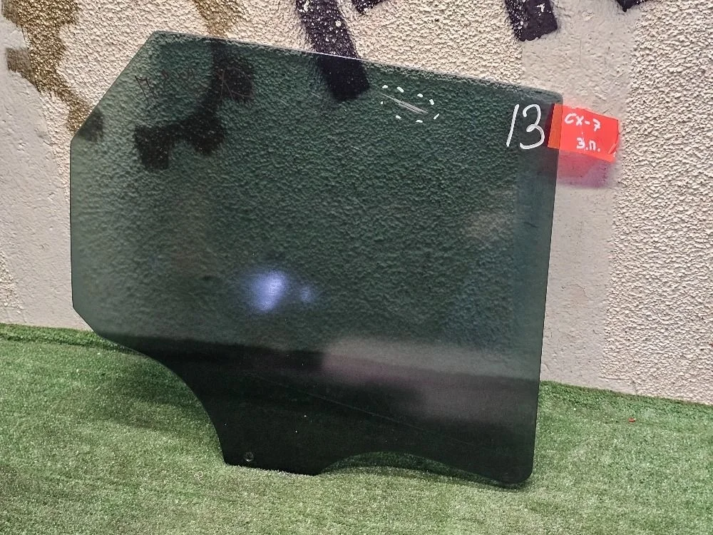 Стекло заднее правое Mazda CX-7