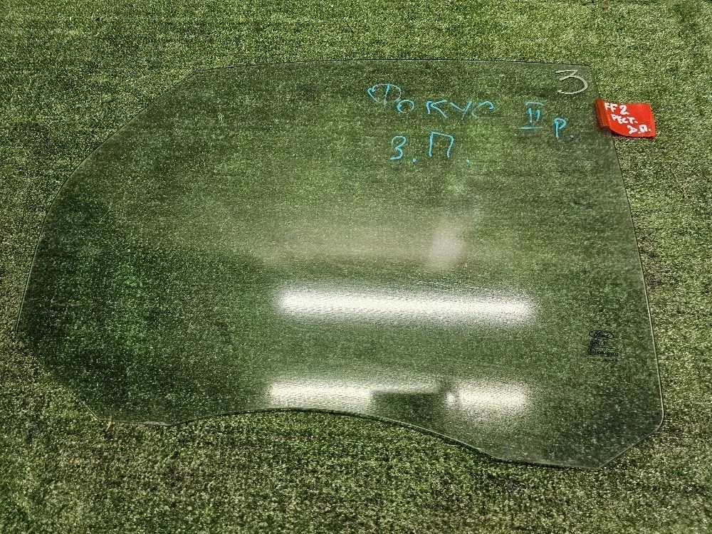 Стекло двери задней правой для Ford Focus 2