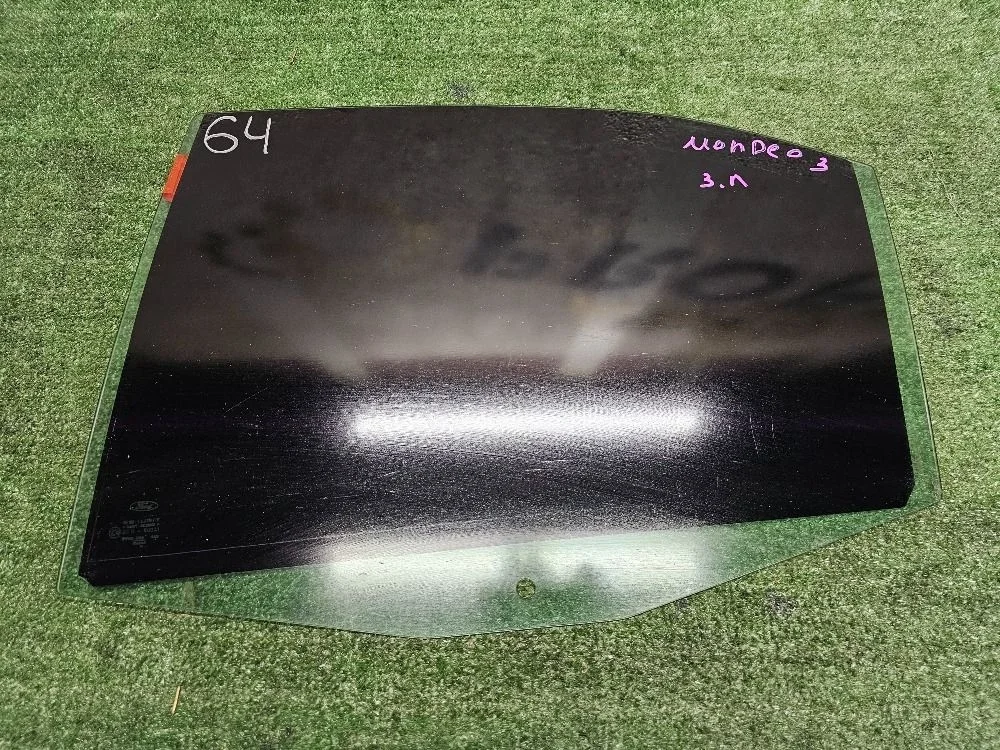 Стекло двери задней левой Ford Mondeo III