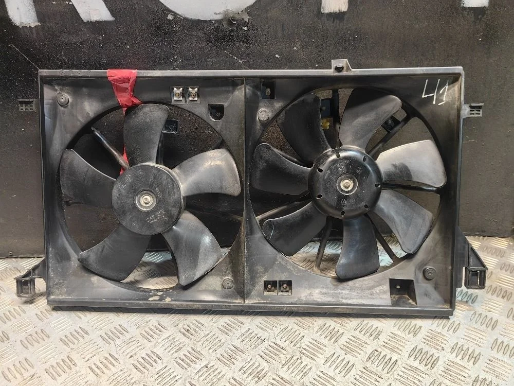 Диффузор радиатора в сборе Mazda 3 BL