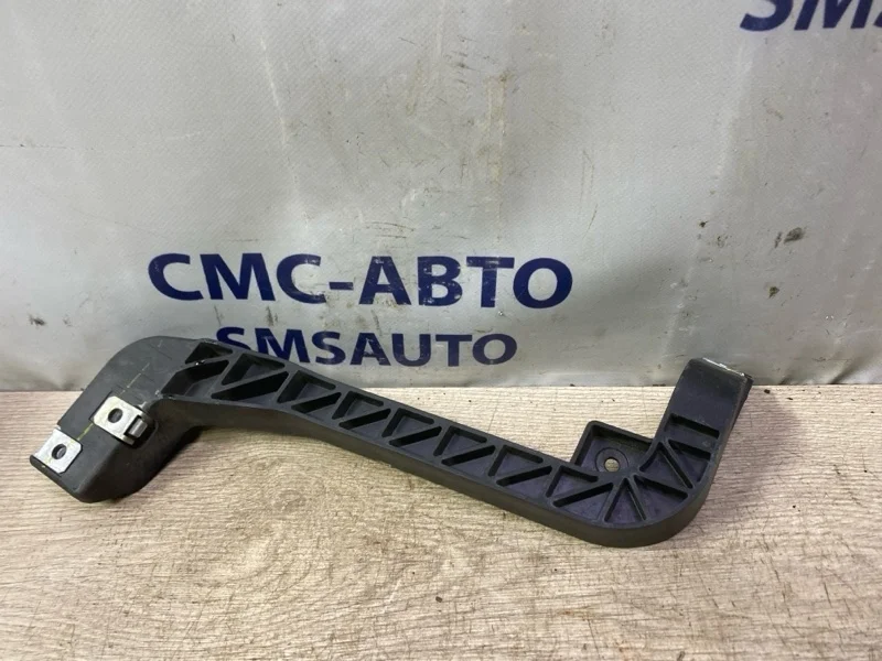 Кронштейн Mercedes-Benz Ml 2012 A1666263731 W166 642.826, правый