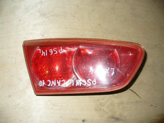 Б.у. фонарь внутренний MITSUBISHI LANCER CY4A MITSUBISHI LANCER CY4A