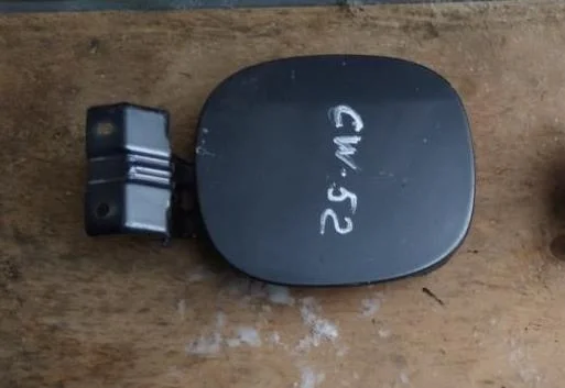 Б.у. лючок бензобака MITSUBISHI OUTLANDER XL CW5W MITSUBISHI OUTLANDER XL CW5W