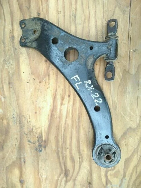 Б.у. рычаг LEXUS RX330 MCU38 LEXUS RX330 MCU38