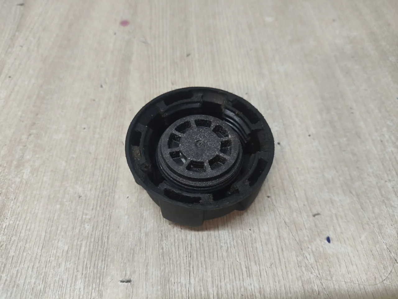 [Б/У] Крышка расширительного бачка BMW Peugeot [Код: 00640298 ]