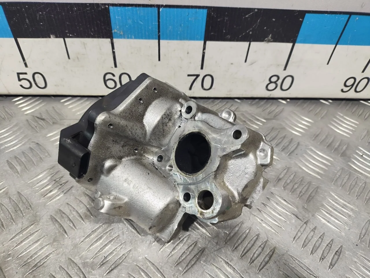 [Б/У] Клапан рециркуляции выхлопных газов - пробег 63000 [Код: 00581228 ]