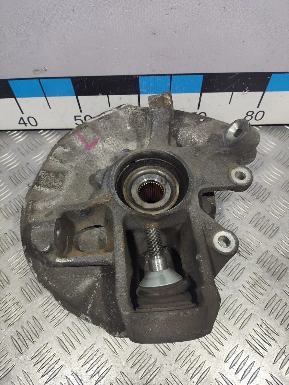 [Б/У] Кулак поворотный задний левый Mercedes Benz GL-Class X166 GL/GLS 2012-2019, Mercedes Benz GL - В сборе со ступицей A1663570900. пробег 63000 [ХОРОШЕЕ] [Код: 00544575 ]