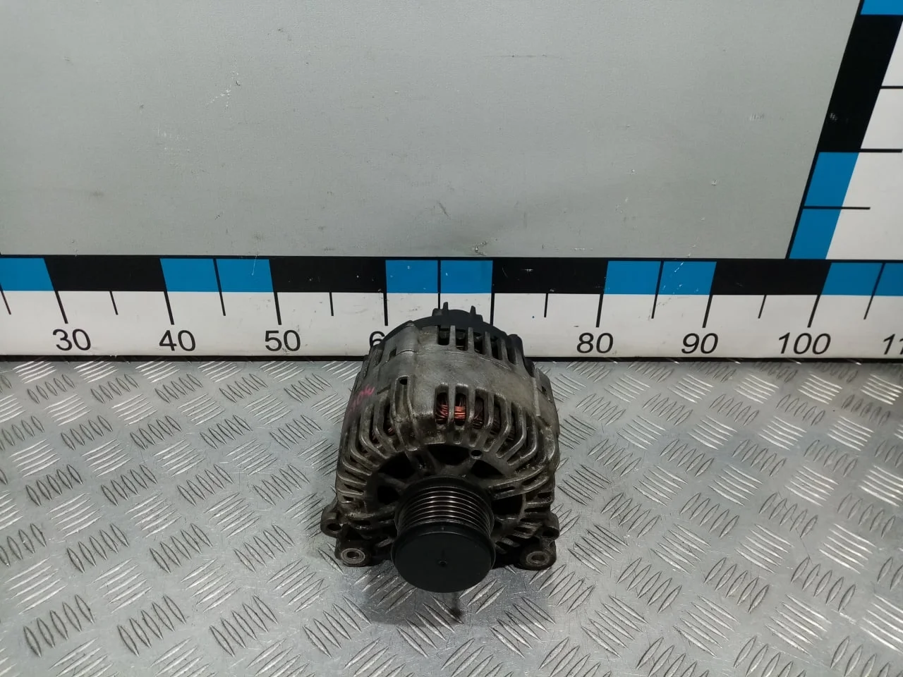 [Б/У] Генератор 12V / 140A [Код: 00642237 ]