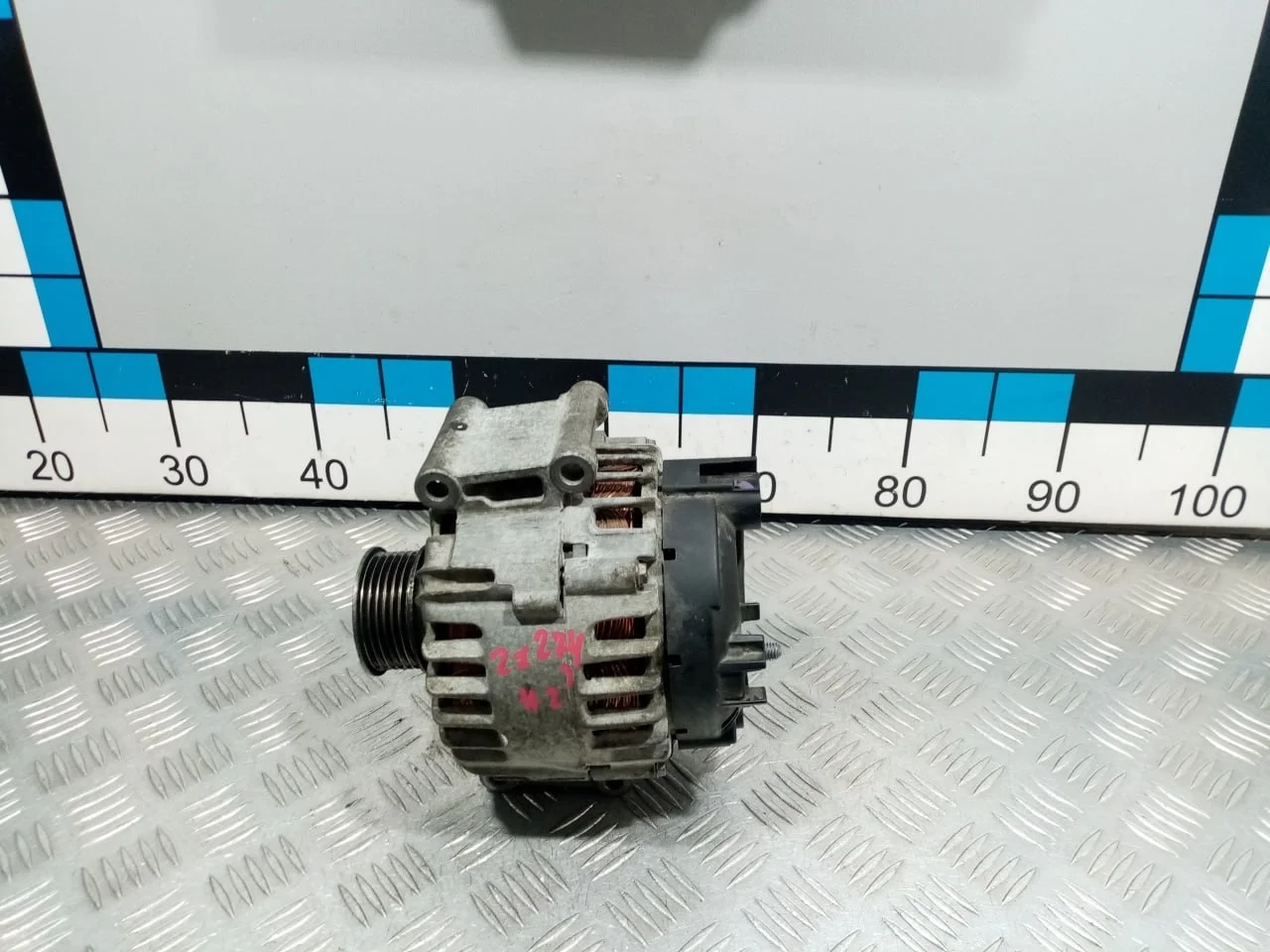 [Б/У] Генератор Audi A3 Sportback 8PA ,VW Passat - пробег 94000 [Код: 00642968 ]