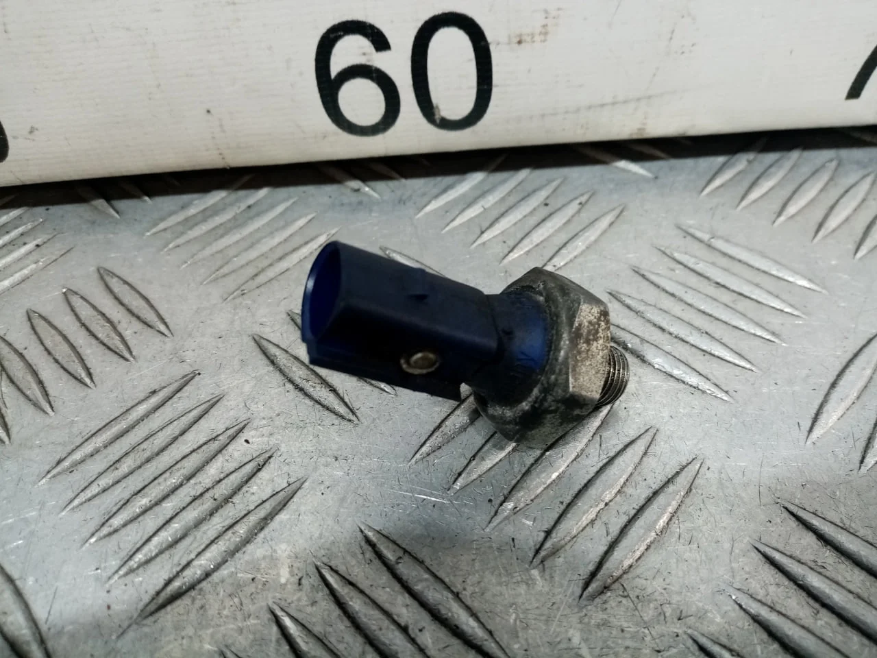 [Б/У] Датчик давления масла [Код: 00642559 ]