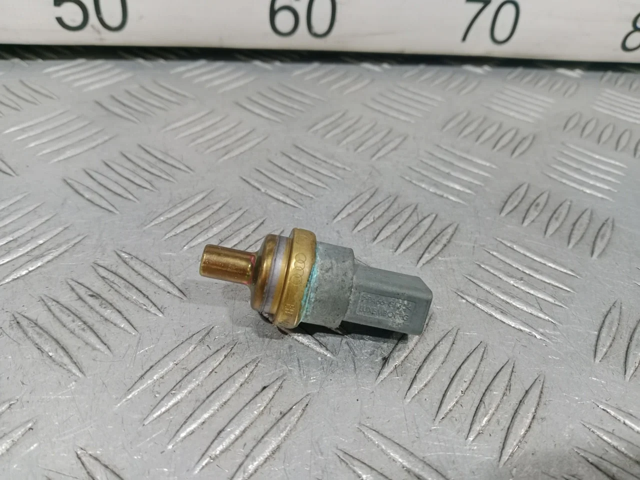 [Б/У] Датчик температуры охлаждающей жидкости [Код: 00641452 ]