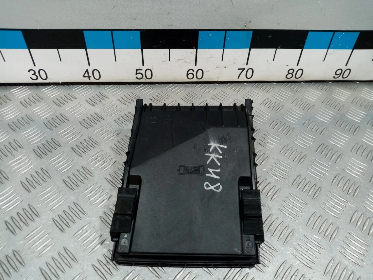 [Б/У] Крышка блока предохранителей [Код: 00642435 ]