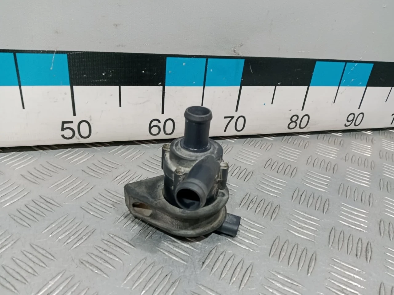 [Б/У] Насос (помпа) электрический [Код: 00641447 ]