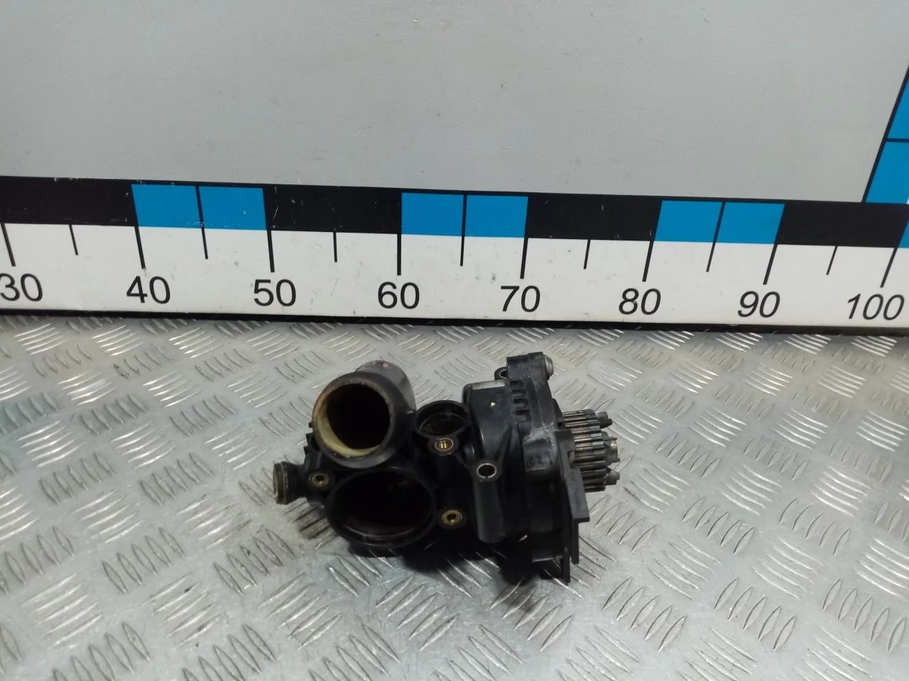 [Б/У] Насос водяной - пробег 94000 [Код: 00642884 ]