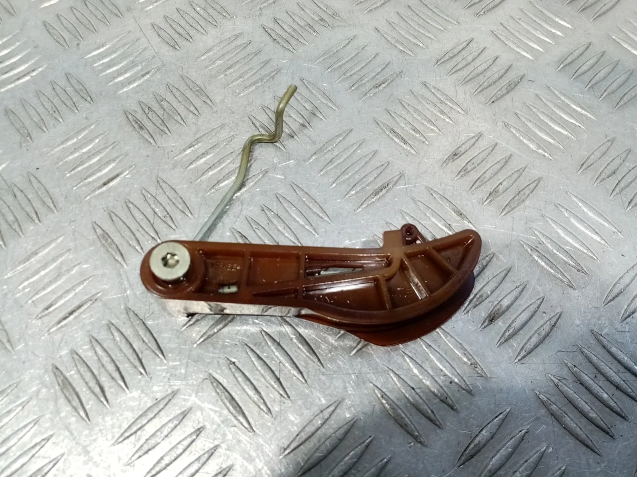 [Б/У] Натяжитель цепи ГРМ [Код: 00644024 ]