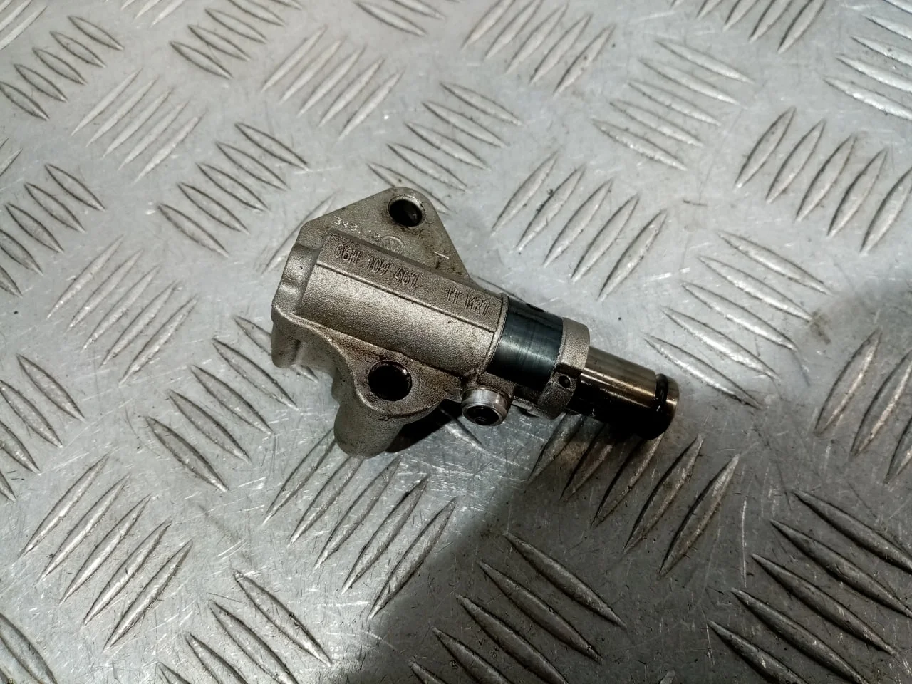 [Б/У] Натяжитель цепи ГРМ - пробег 94000 [Код: 00643927 ]