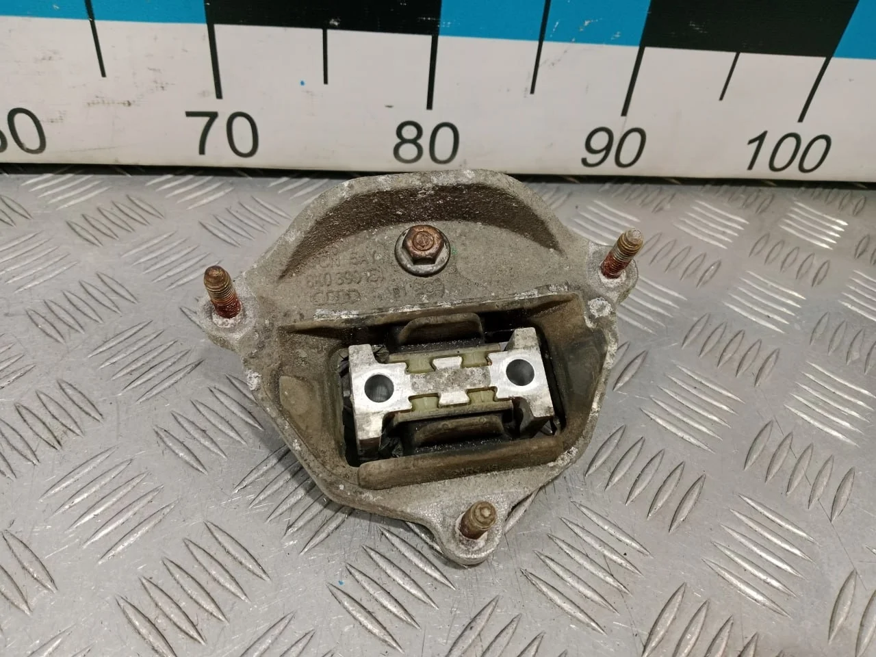 [Б/У] Опора КПП Audi [Код: 00642531 ]