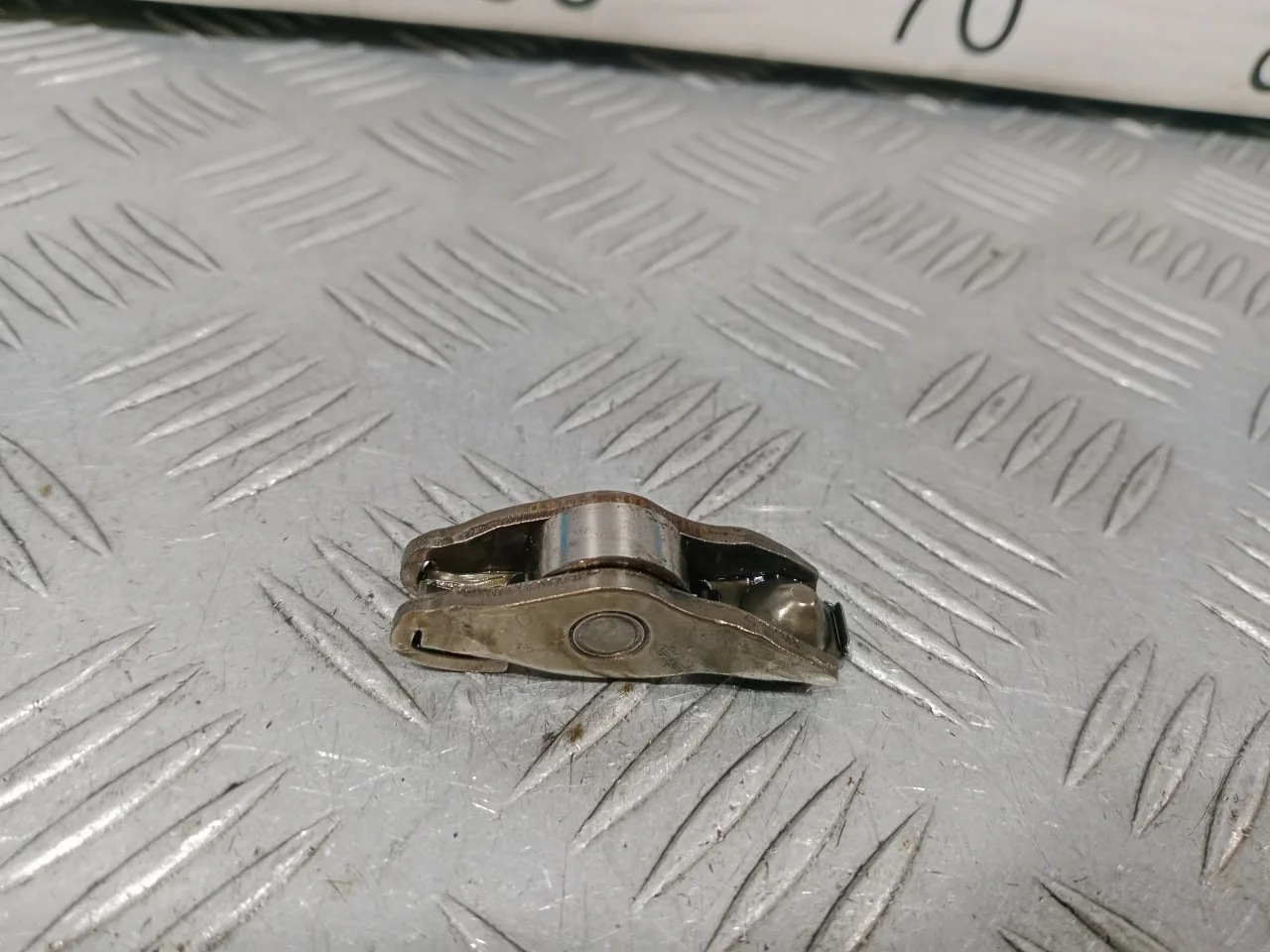 [Б/У] Рокер клапана VAG [Код: 00641410 ]