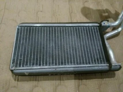 Б.у. радиатор печки MITSUBISHI L200 KB4T MITSUBISHI L200 KB4T