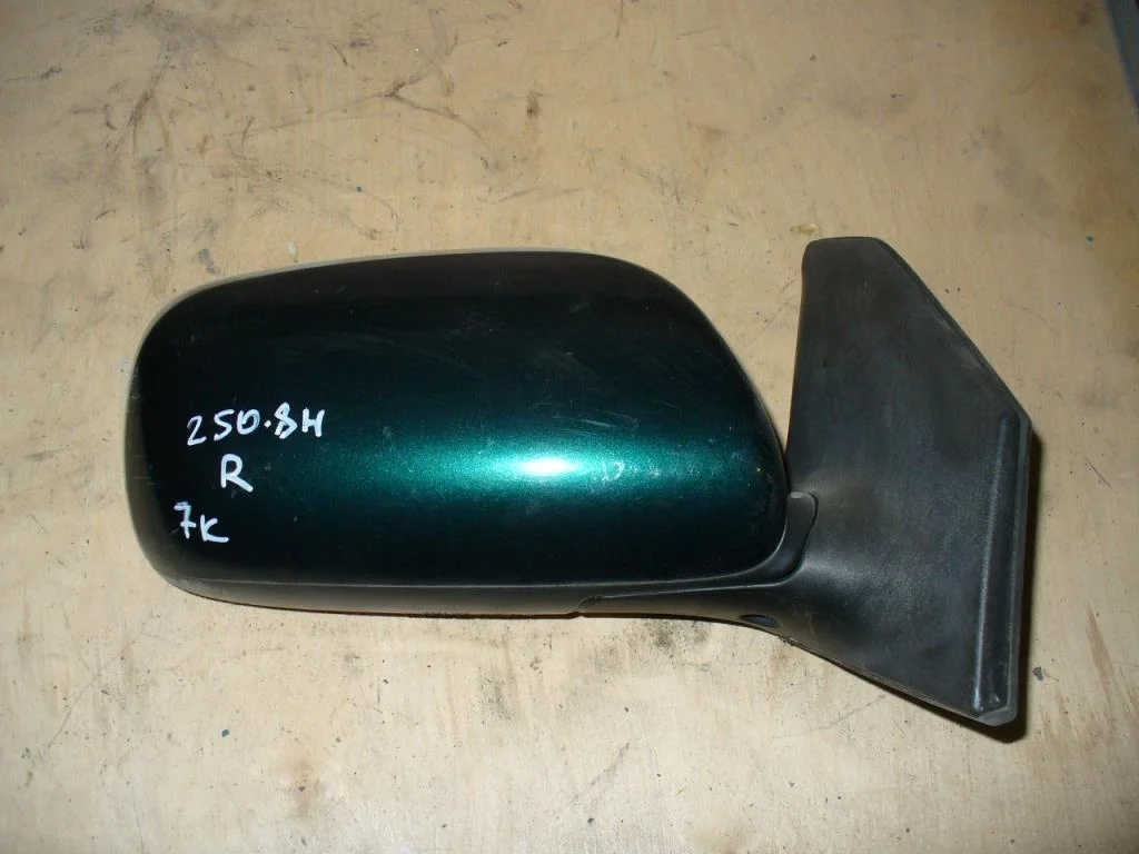 Б.у. зеркало (праворуль) TOYOTA AVENSIS AZT250 TOYOTA AVENSIS AZT250