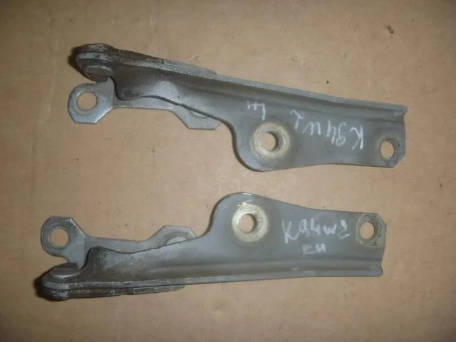 Б.у. петля капота (2шт) MITSUBISHI PAJERO SPORT K94W MITSUBISHI PAJERO SPORT K94W