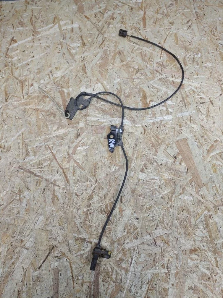 Б.у. датчик abs TOYOTA RAV4 ZSA40 TOYOTA RAV4 ZSA40