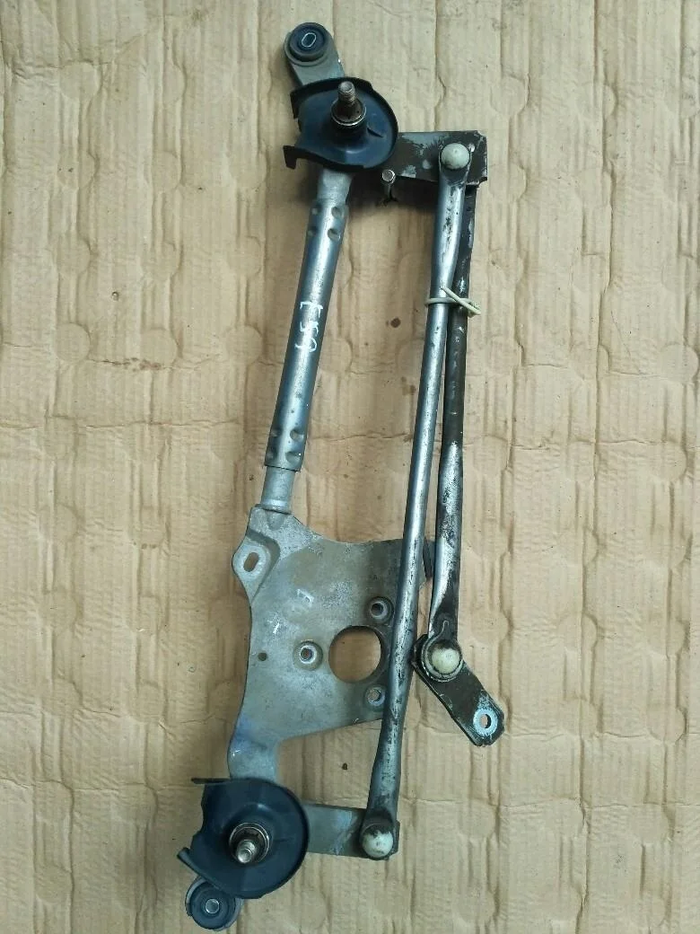 Б.у. трапеция дворников TOYOTA COROLLA ZRE151 TOYOTA COROLLA ZRE151