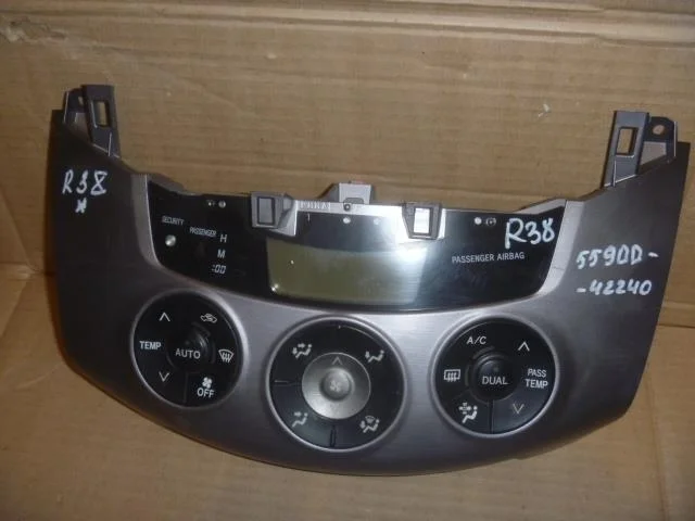 Б.у. блок климатконтроля TOYOTA RAV4 ACA30 TOYOTA RAV4 ACA30