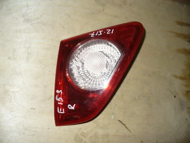 Б.у. фонарь внутренний TOYOTA COROLLA ZRE151 TOYOTA COROLLA ZRE151