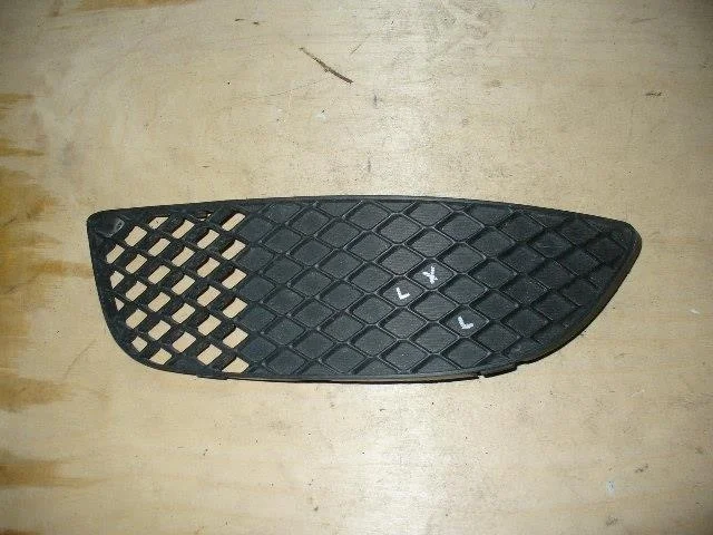 Б.у. рамка туманки MITSUBISHI LANCER CY3A MITSUBISHI LANCER CY3A