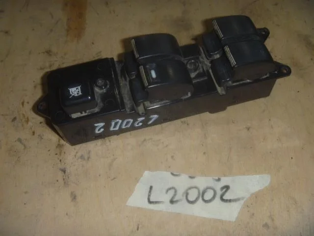 Б.у. блок управления стеклоподъемником MITSUBISHI L200 KB4T MITSUBISHI L200 KB4T