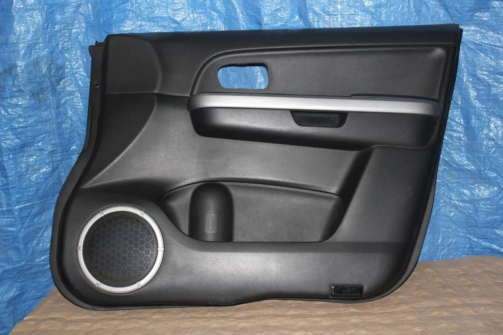 Б.у. обшивка двери SUZUKI GRAND VITARA JB420 SUZUKI GRAND VITARA JB420