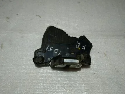 Б.у. замок двери SUZUKI GRAND VITARA JB420 SUZUKI GRAND VITARA JB420