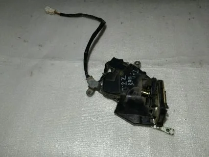 Б.у. замок двери TOYOTA AVENSIS AZT220 TOYOTA AVENSIS AZT220
