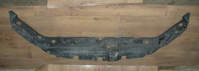 Б.у. накладка на панель радиатора TOYOTA RAV4 ACA30 TOYOTA RAV4 ACA30