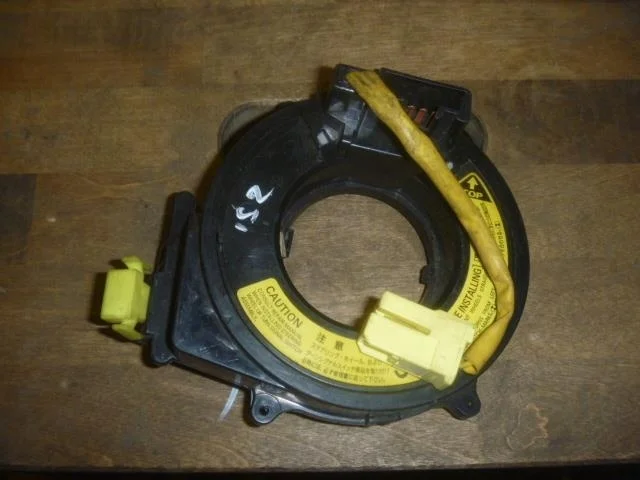 Б.у. шлейф рулевой LEXUS IS200 GXE10 LEXUS IS200 GXE10