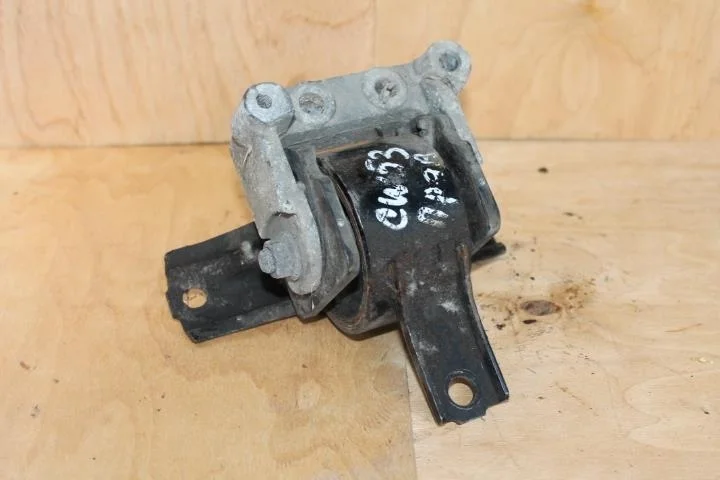 Б.у. опора двигателя MITSUBISHI OUTLANDER XL CW5W MITSUBISHI OUTLANDER XL CW5W