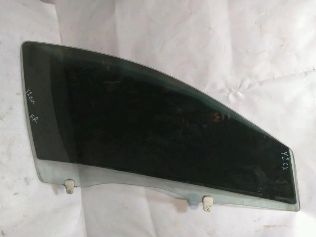 Б.у. стекло двери MITSUBISHI LANCER CY2A MITSUBISHI LANCER CY2A