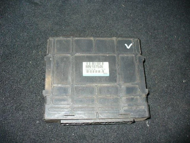 Б.у. блок управления кпп MITSUBISHI PAJERO V68W MITSUBISHI PAJERO V68W