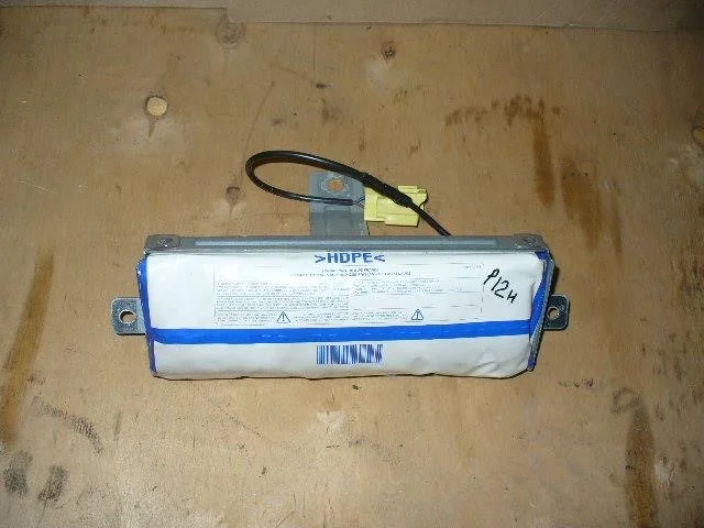 Б.у. подушка безопасности пассажира NISSAN PRIMERA P12 NISSAN PRIMERA P12