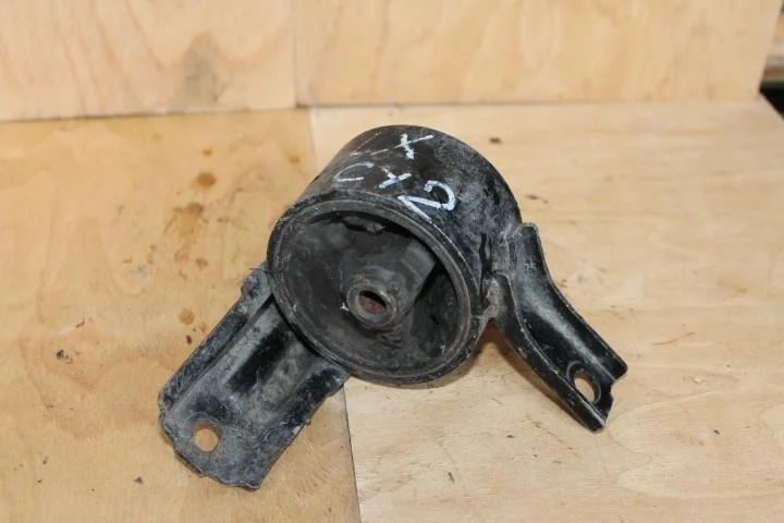 Б.у. опора двигателя MITSUBISHI LANCER CY2A MITSUBISHI LANCER CY2A