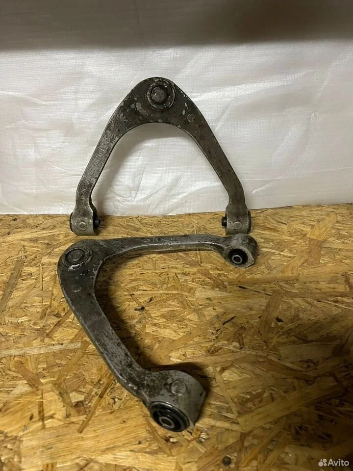 Рычаг передний верхний Инфинити G V36